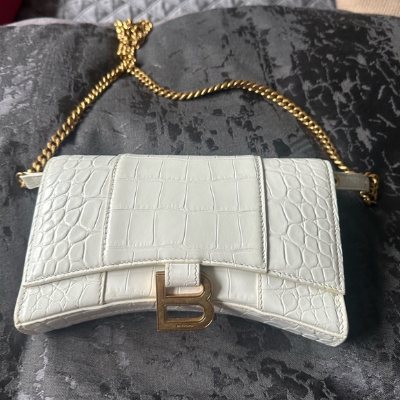 Balenciaga HOURGLASS WALLET ON CHAIN CROCODILE EMBOSSED IN WHITE - Picture 5 of 10
